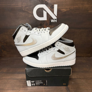 Jordan 1 Mid Pure Platinum Metallic Silver - Image 1