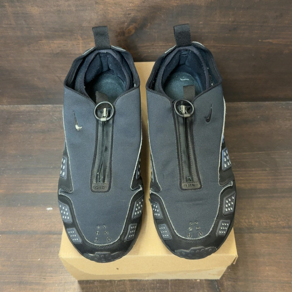 Nike Air Max Sunder Black Silver (Women's) Size 12.5W (Pre-Owned) - Image 3
