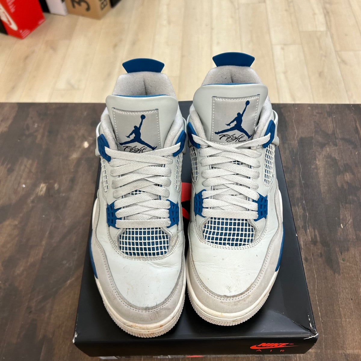 Jordan 4 Retro Military Blue (2024) - Image 2