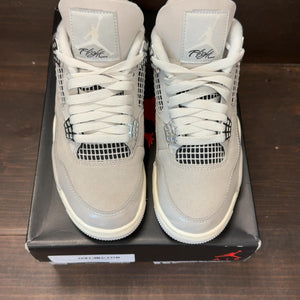 Jordan 4 Retro Frozen Moments (Women's) - Image 3