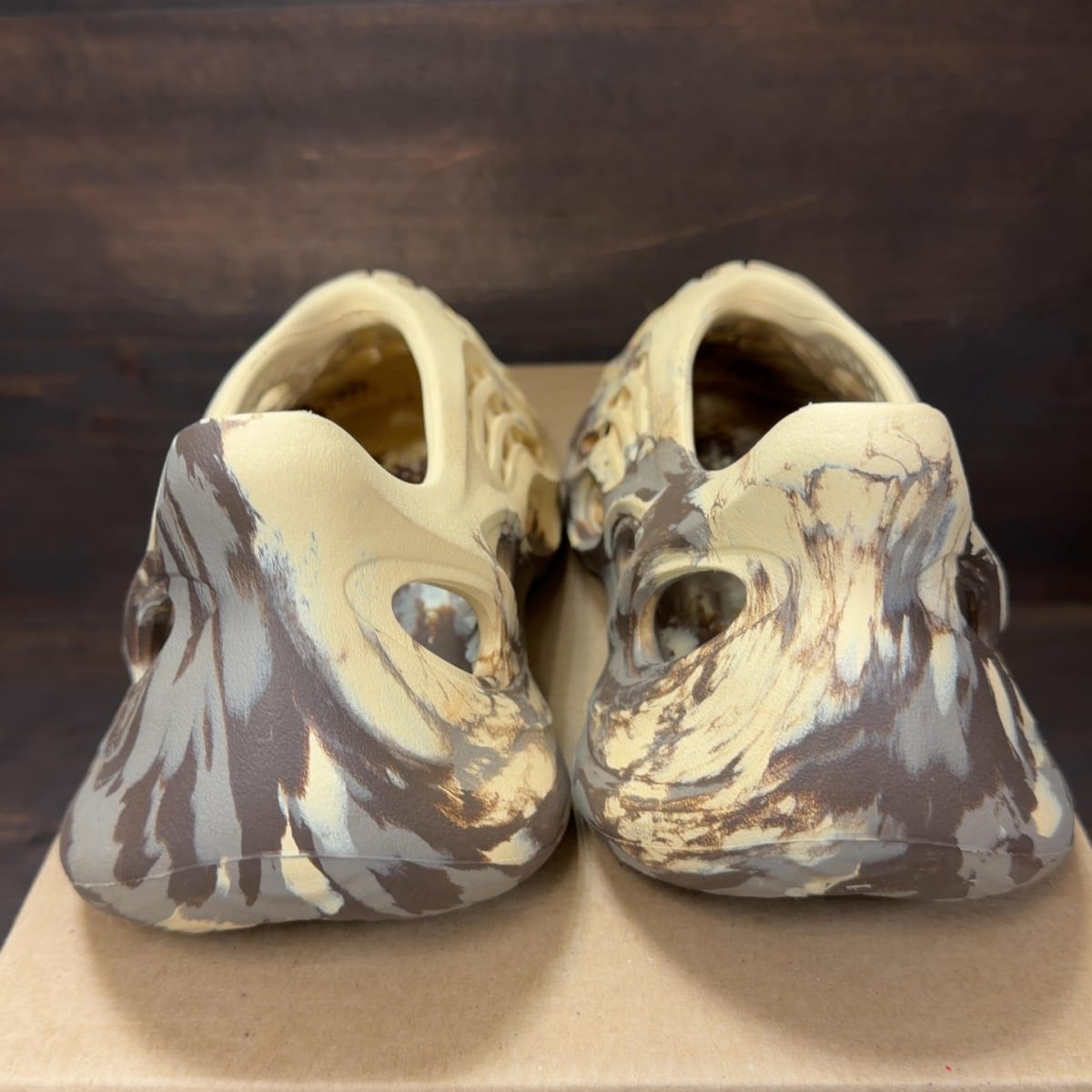 adidas Yeezy Foam RNNR MX Cream Clay Size 6 (Pre-Owned) - aux