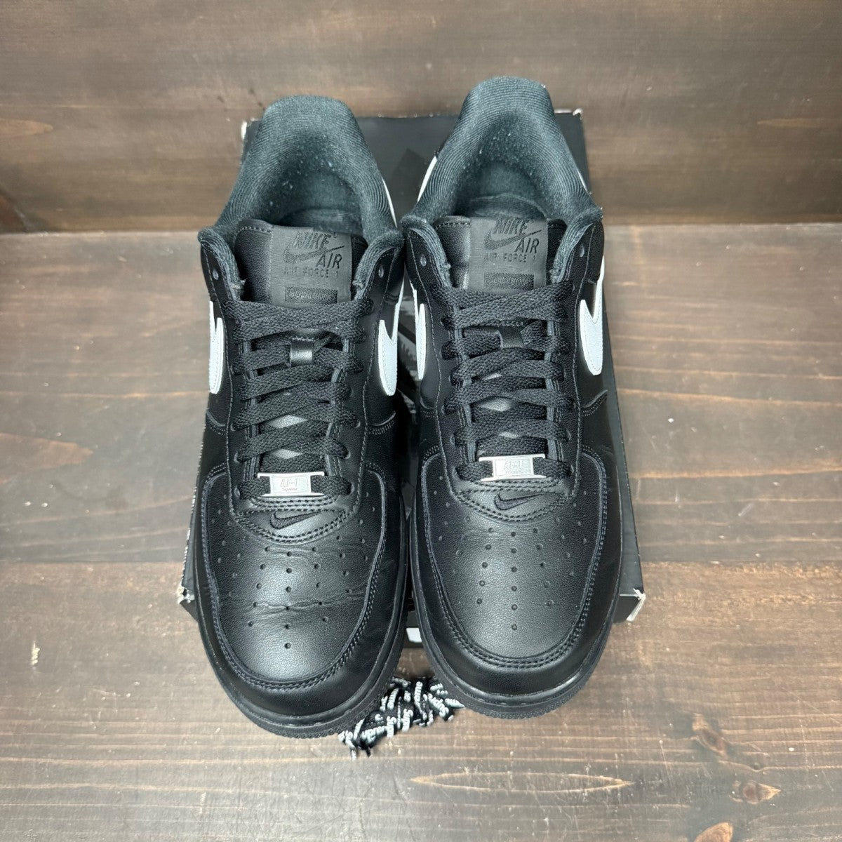 Nike Air Force 1 Low Supreme Black White - Image 2