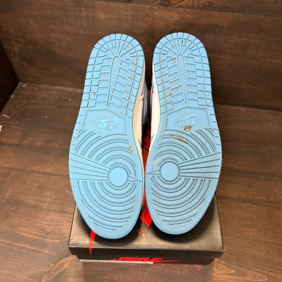 Jordan 1 Retro High OG University Blue - Image 6