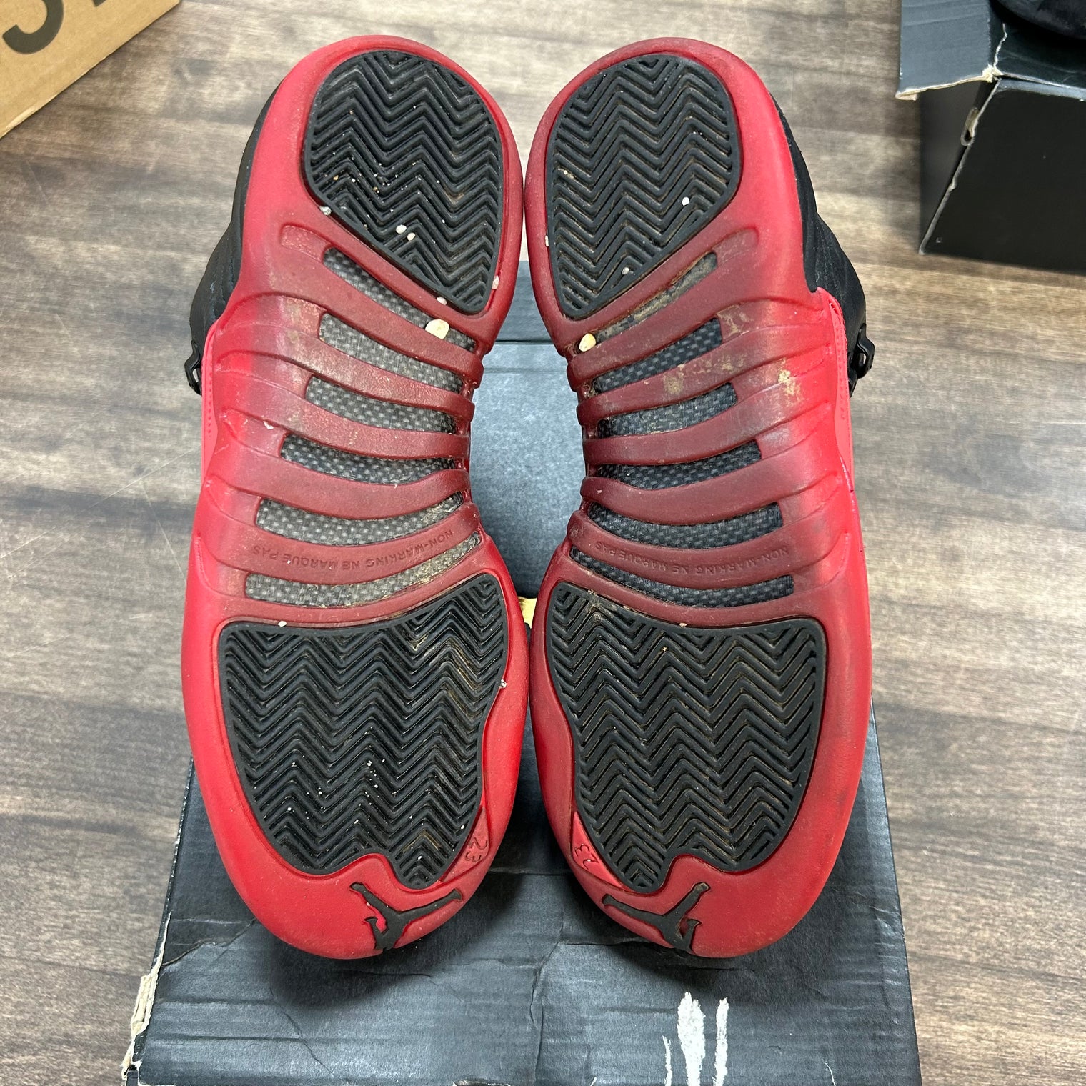 Flu Game Jordan 12 (GS) (USED)