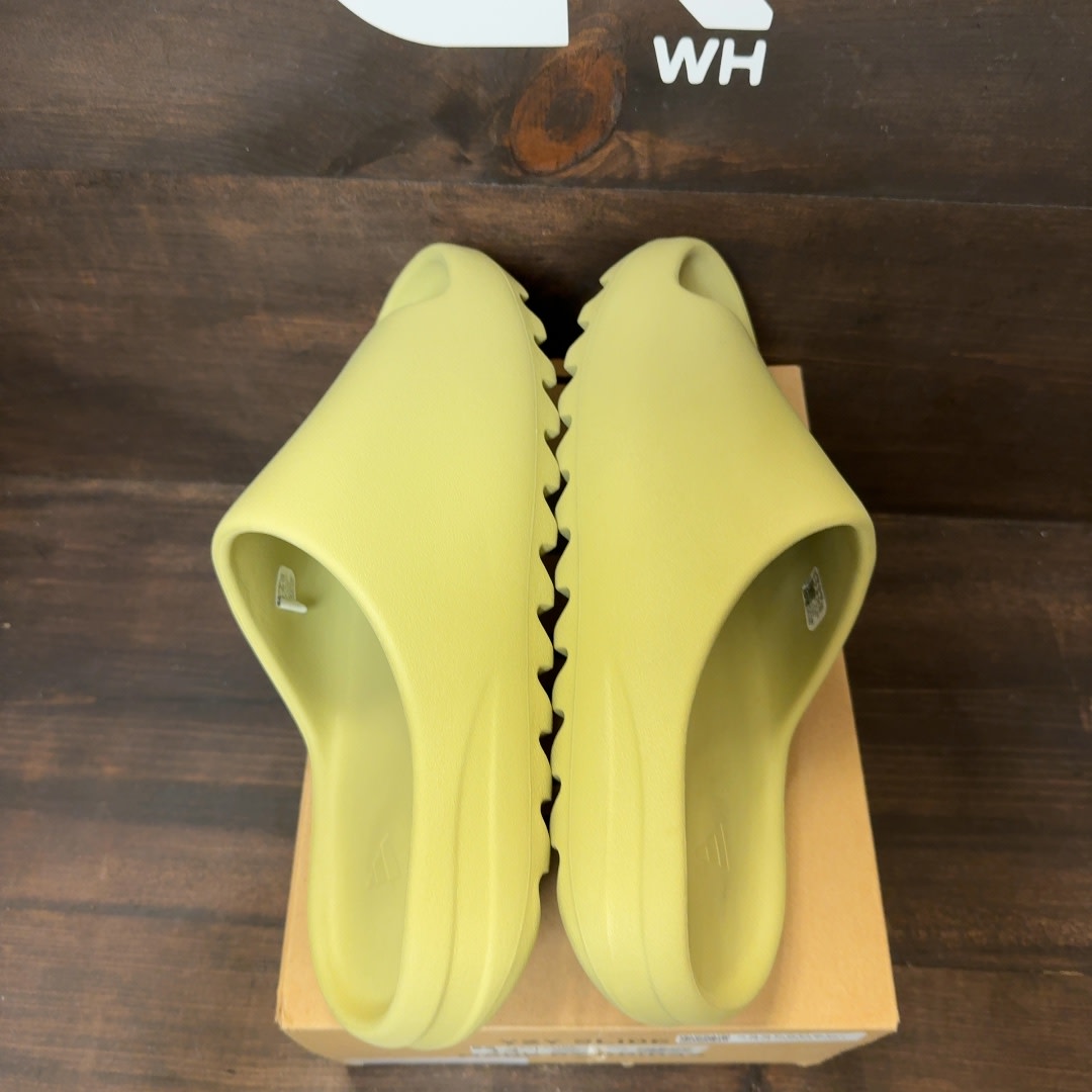 adidas Yeezy Slide Resin (2022/2024) - Image 4