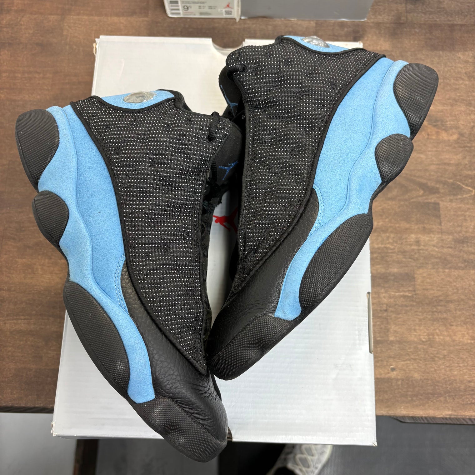 Black University Blue Jordan 13 (USED)