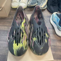 MX Carbon Yeezy Foam RNNR (USED, No Box)