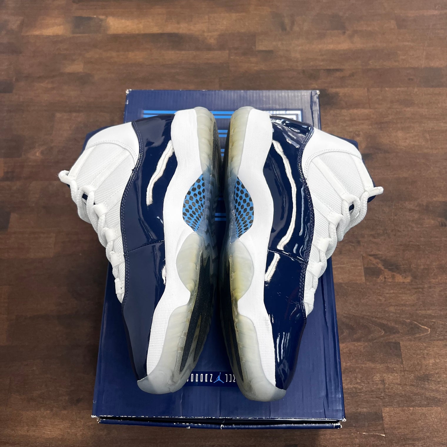 UNC Win Like ‘82 Jordan 11 (USED)