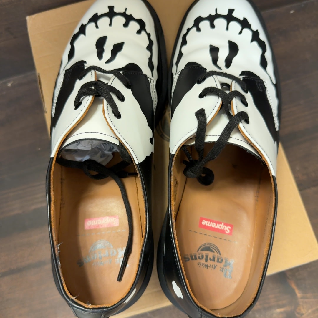 Dr. Martens 1461 3-Eye Shoe Supreme Skull Black White - Image 5