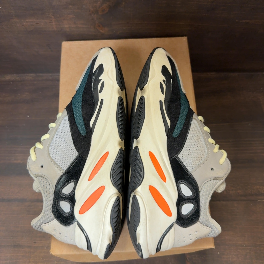 adidas Yeezy Boost 700 Wave Runner Size 7 (Pre-Owned) - Image 6