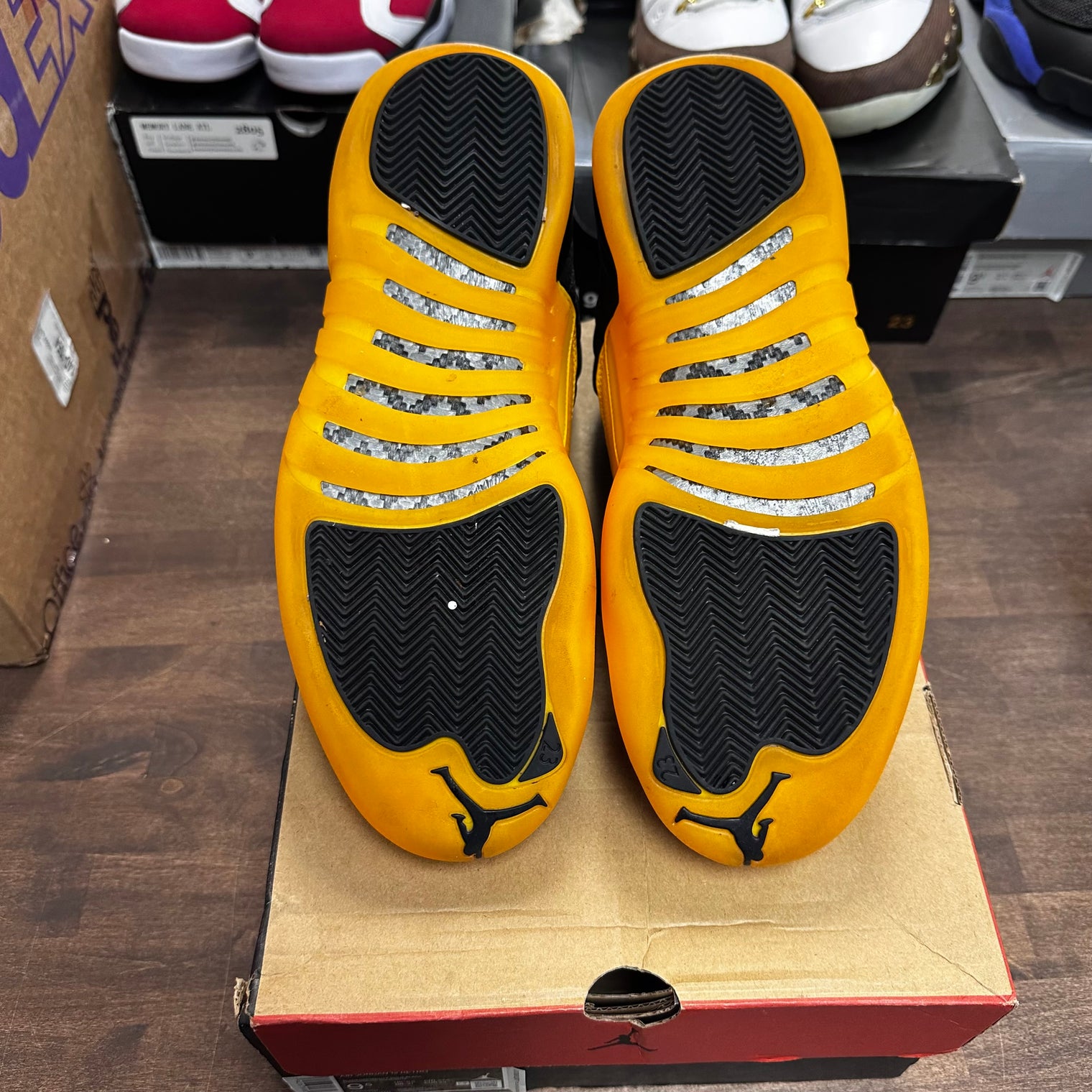 University Gold Jordan 12 (USED)