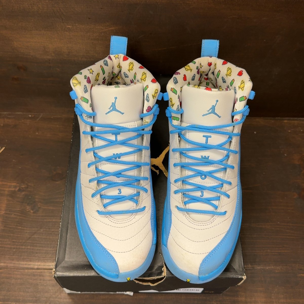Jordan 12 Retro Emoji (GS) Size 6.5Y (Pre-Owned) - tag