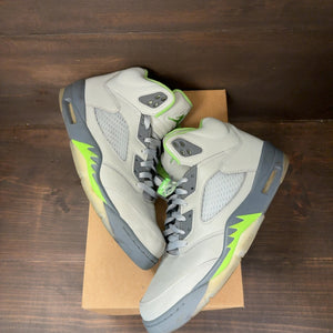 Jordan 5 Retro Green Bean Size 11 (Pre-Owned) - Image 2