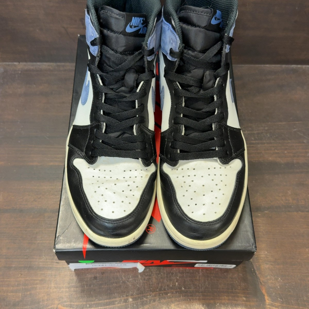 Jordan 1 Retro High Blue Moon Size 10.5 (Pre-Owned) - Image 3