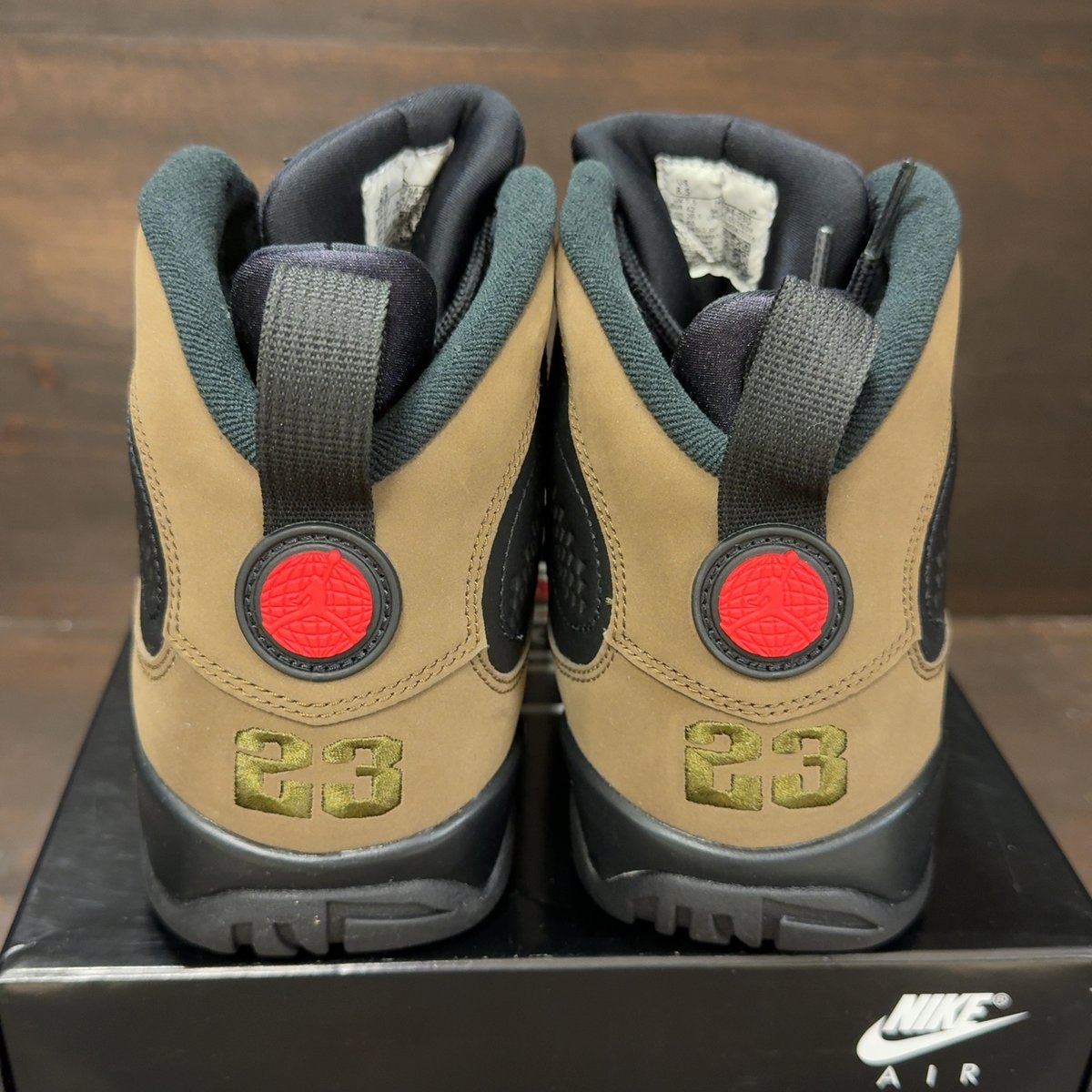 Jordan 9 Retro Olive (2024) Size 8.5 (Pre-Owned) - aux