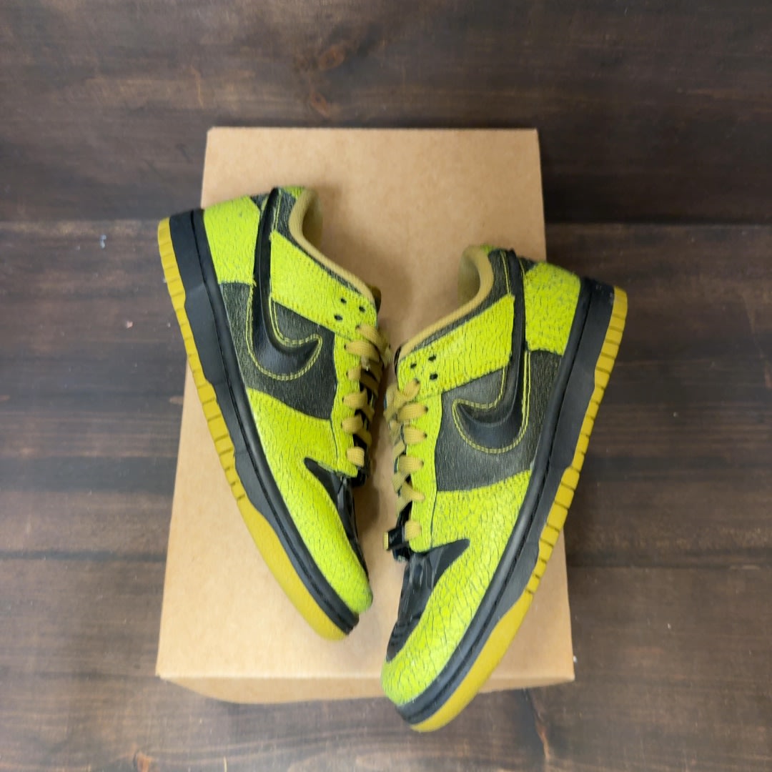 Nike Dunk Low Retro QS Halloween Skull Size 5 (Pre-Owned) - Image 2