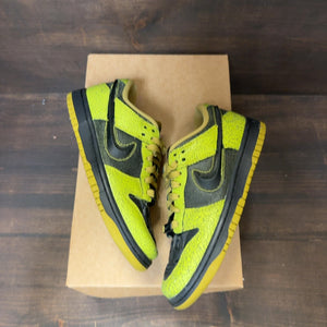 Nike Dunk Low Retro QS Halloween Skull Size 5 (Pre-Owned) - Image 2