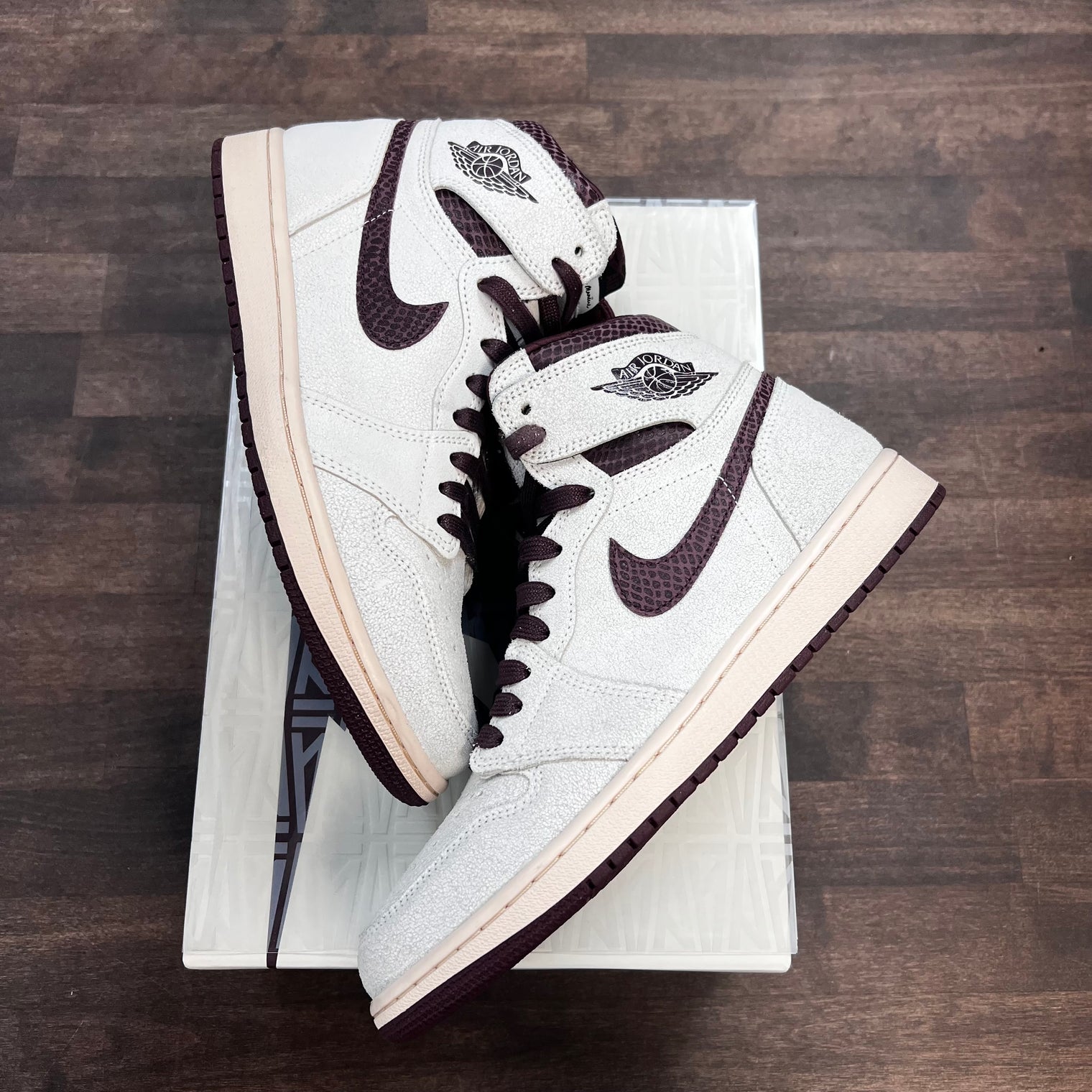 A Ma Maniere Jordan 1 High (USED)