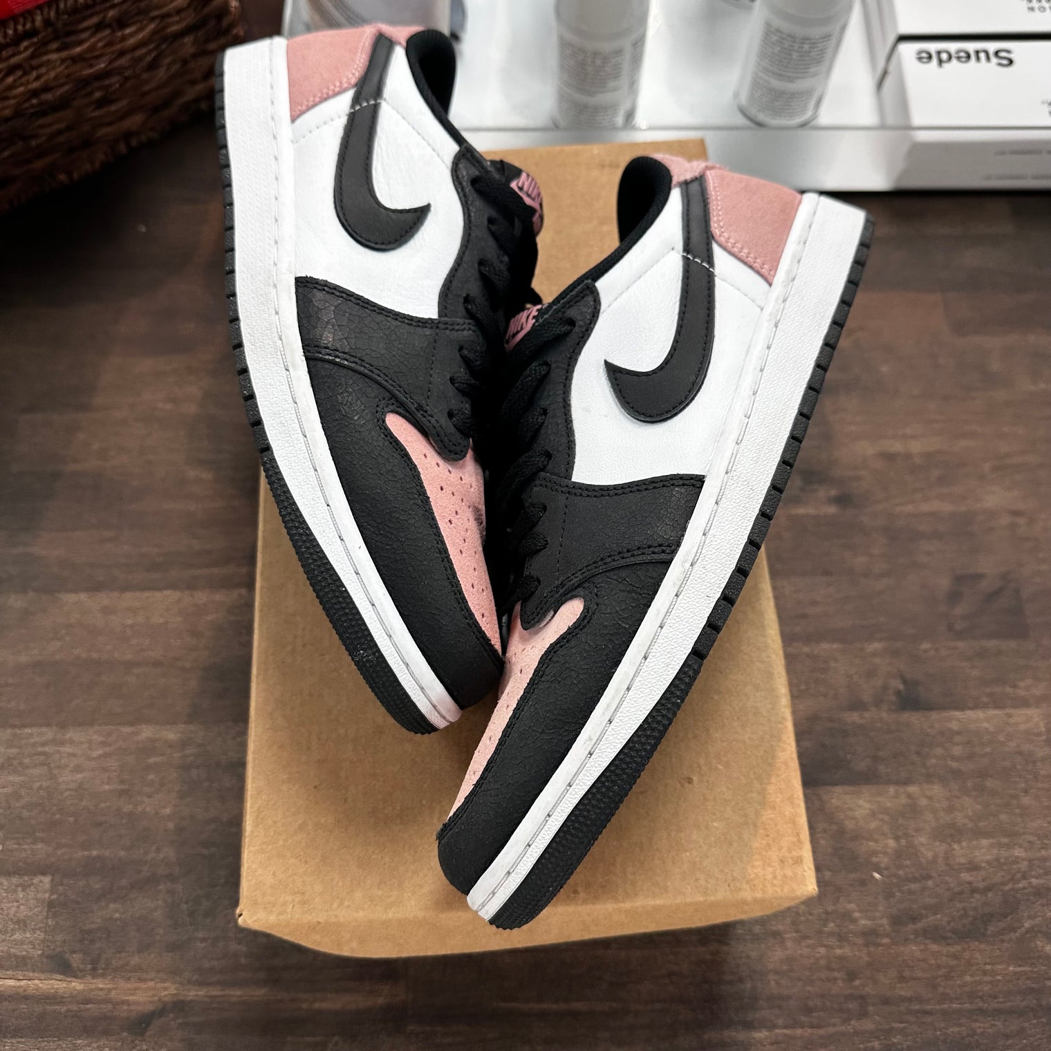 Bleached Coral Jordan 1 Low (USED,No Box)