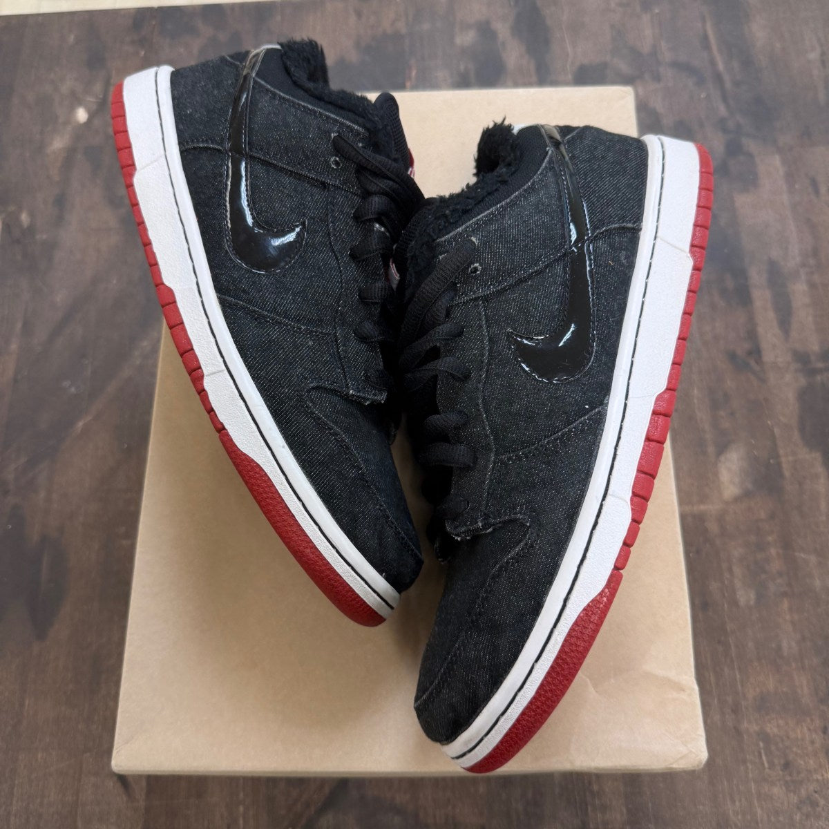 Nike SB Dunk Low Larry Perkins Size 10 (Pre-Owned) - Image 1