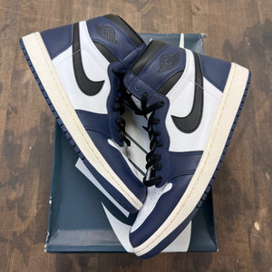 Jordan 1 Retro High OG Midnight Navy - Image 1