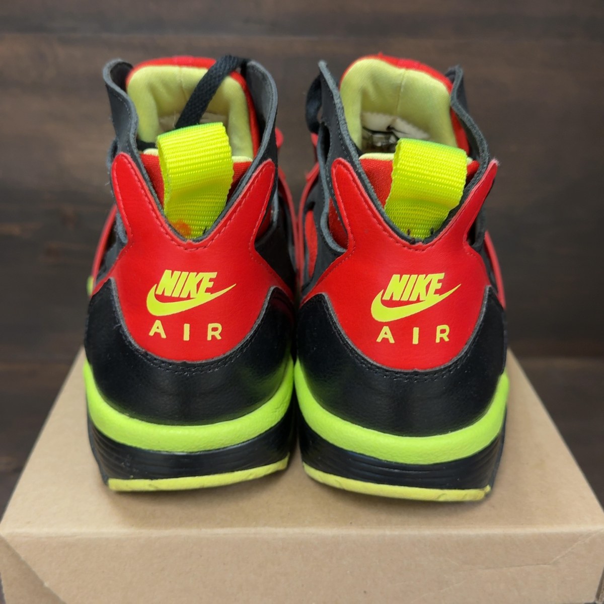 Nike Air Trainer Huarache Black Volt University Red Size 11 (Pre-Owned) - Image 5