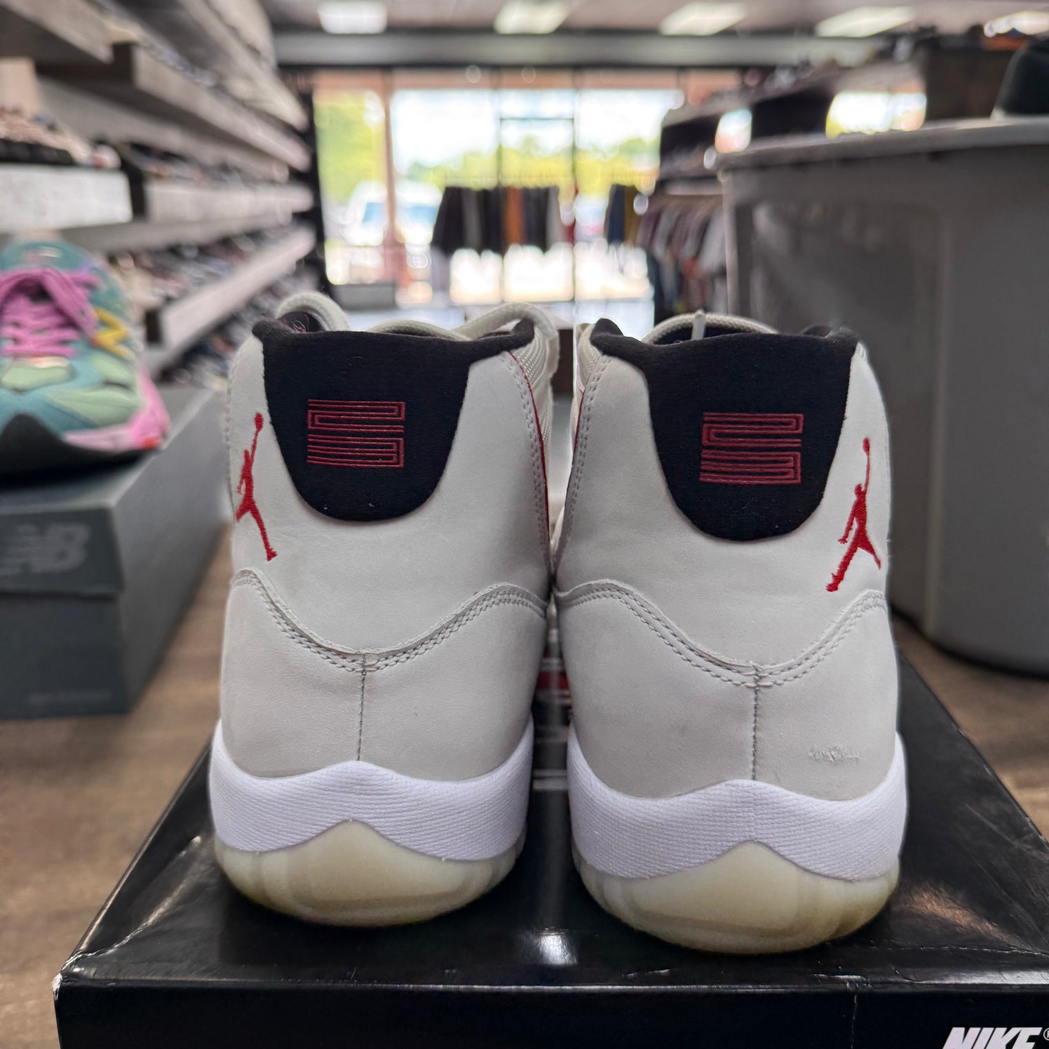 Platinum Tint Jordan 11 Retro (USED)