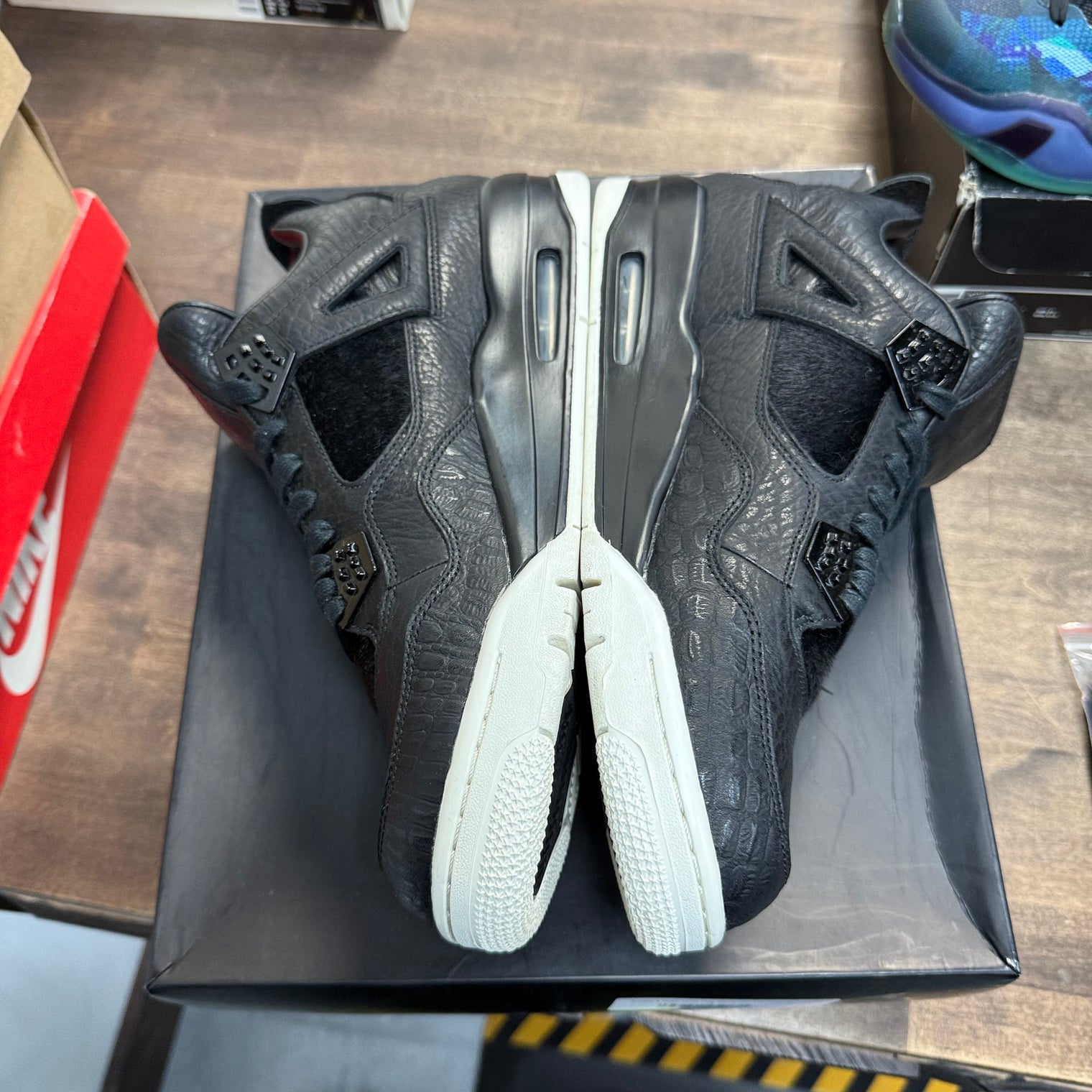 Jordan 4 Retro Pony Hair Black (US 13) (USED)