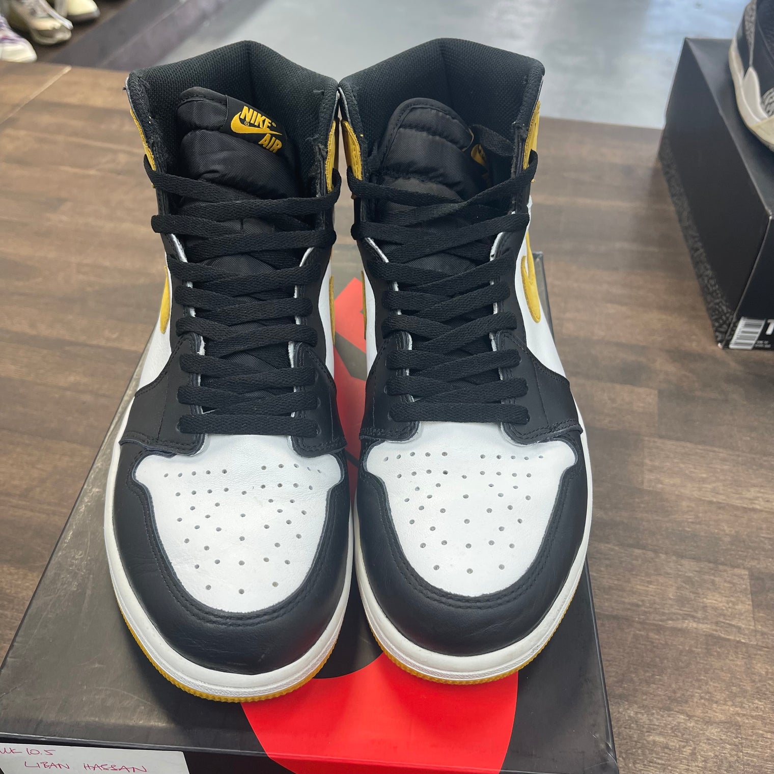 Yellow Ochre Jordan 1 High (USED)