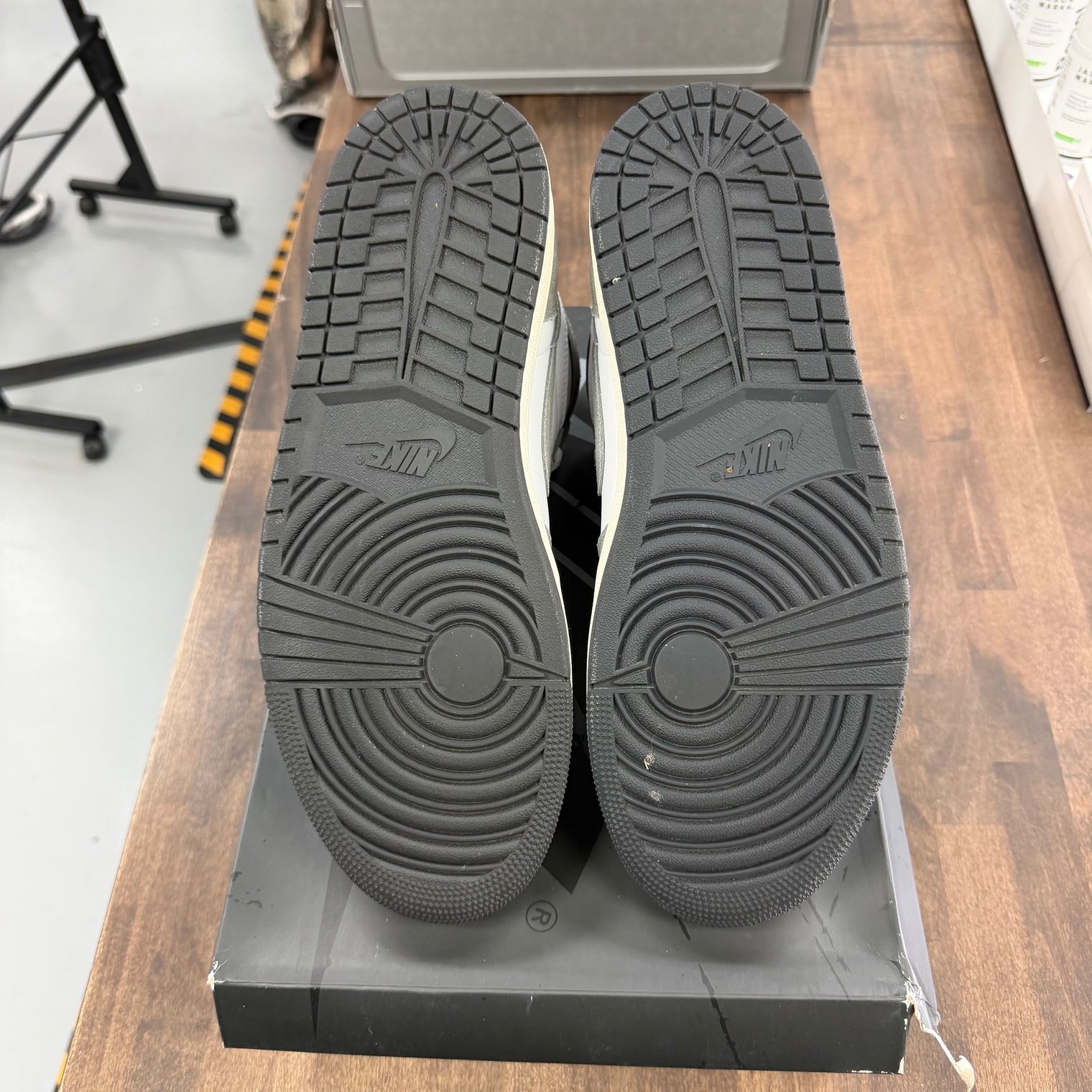 Washed Black Jordan 1 High Retro (USED)