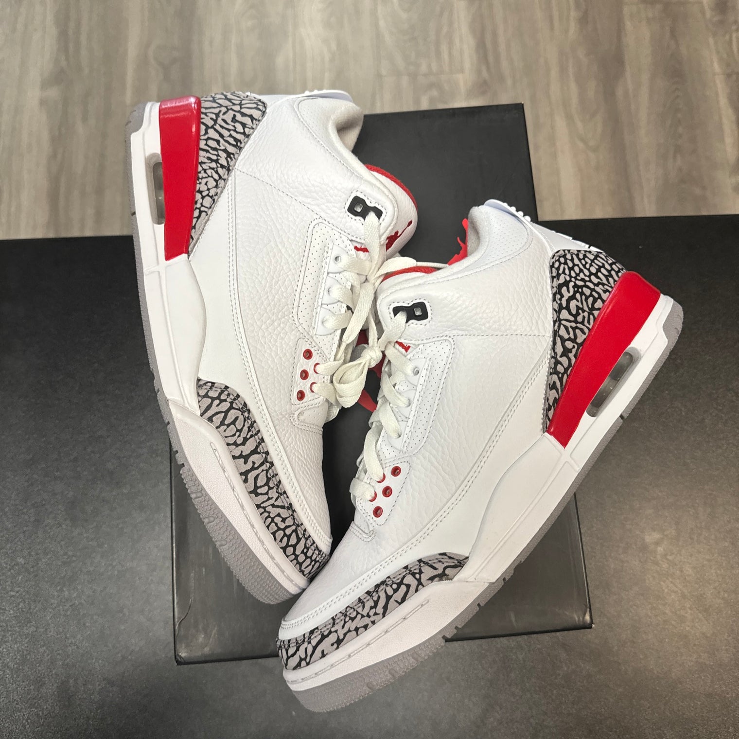 Jordan 3 Hall of Fame (Like New)