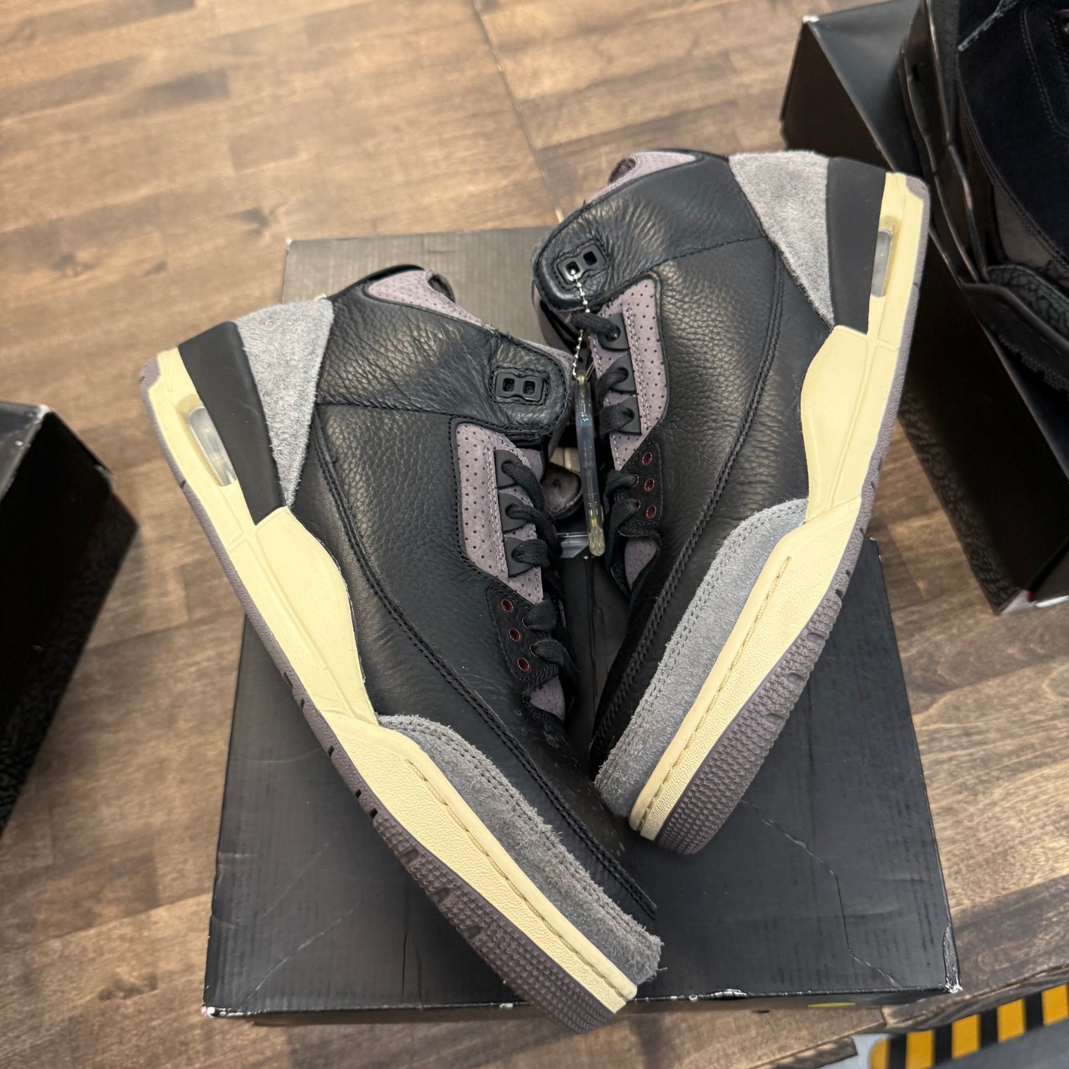 A Ma Maniere While You Were Sleeping Jordan 3 (W) (USED)