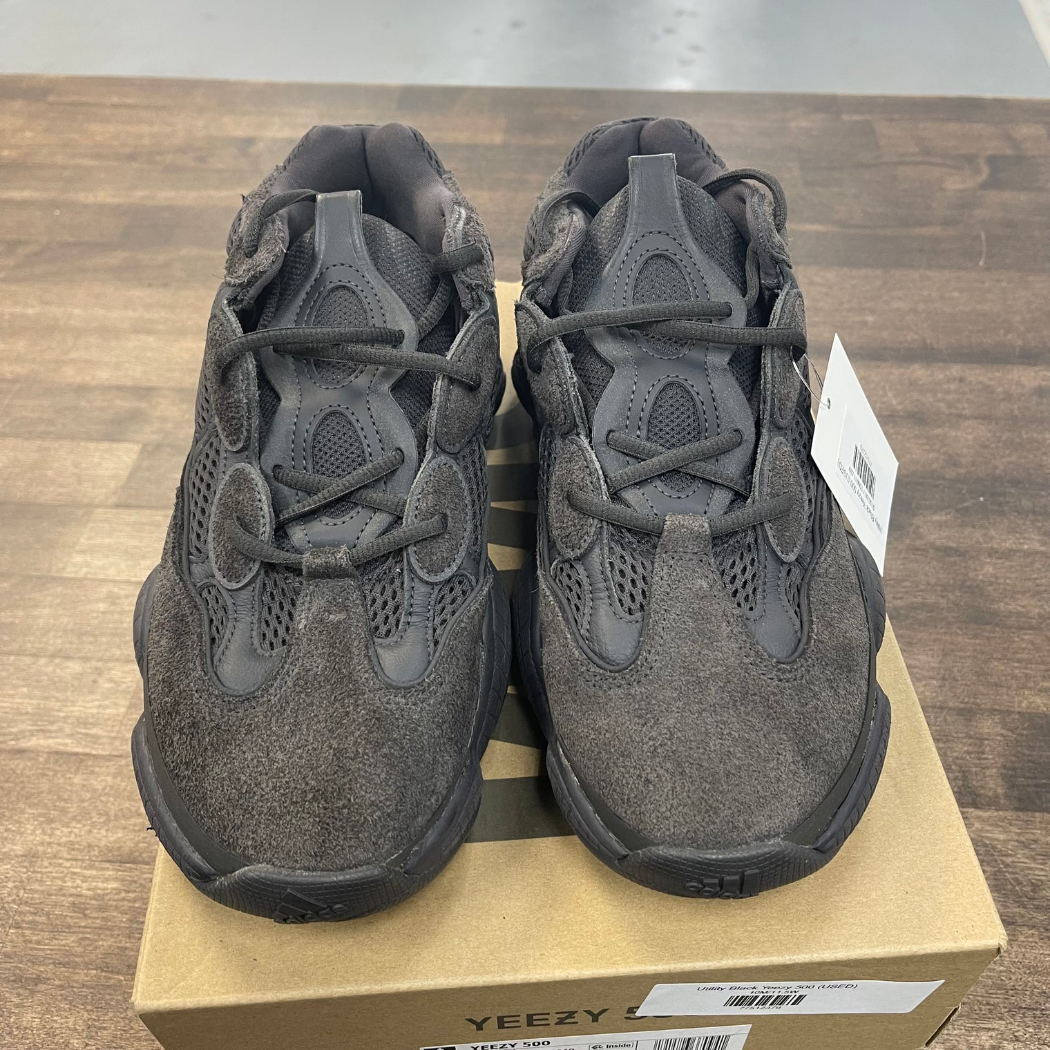 Utility Black Yeezy 500 (USED)