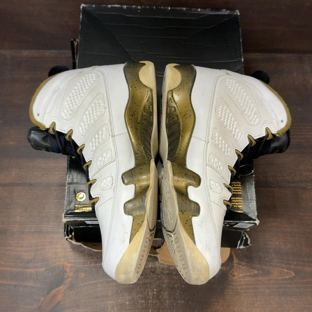 Jordan 9 Retro Statue - Image 4