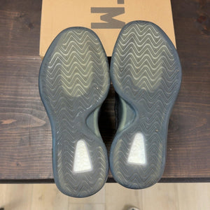 adidas Yeezy QNTM Onyx Size 9 (Pre-Owned) - aux