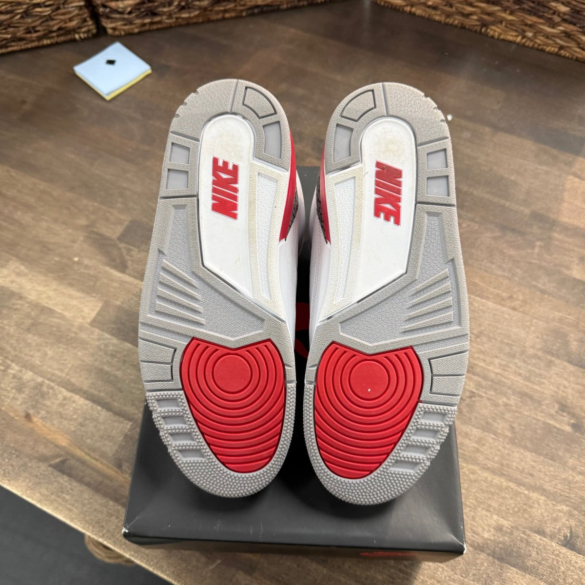 Jordan 3 Retro Fire Red (2022) Size 9 (Pre-Owned) - Image 5