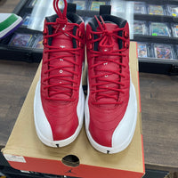Gym Red Jordan 12 (USED)