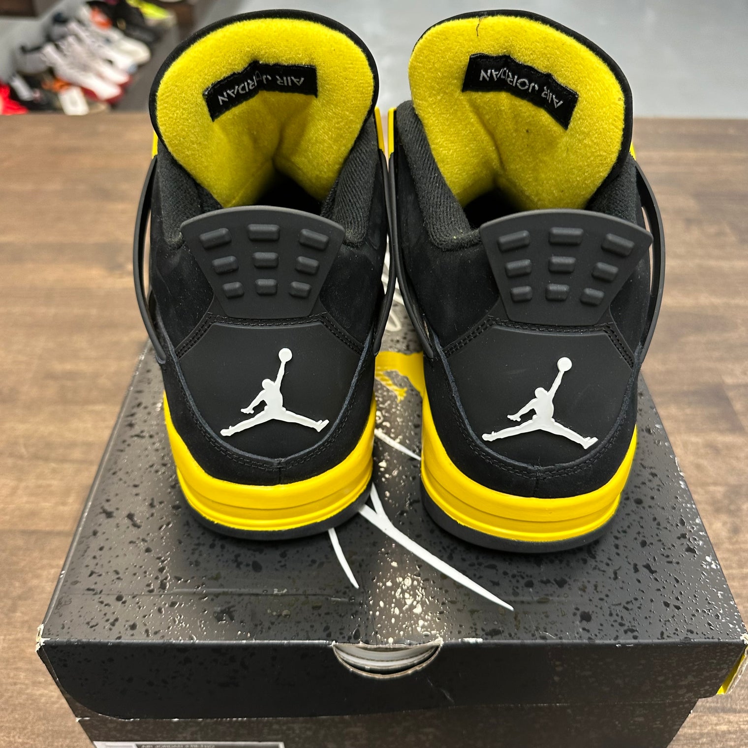 Yellow Thunder Jordan 4 (USED)