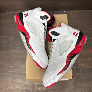 Jordan 5 Retro Fire Red Black Tongue (2025) Size 11 (Pre-Owned) - back
