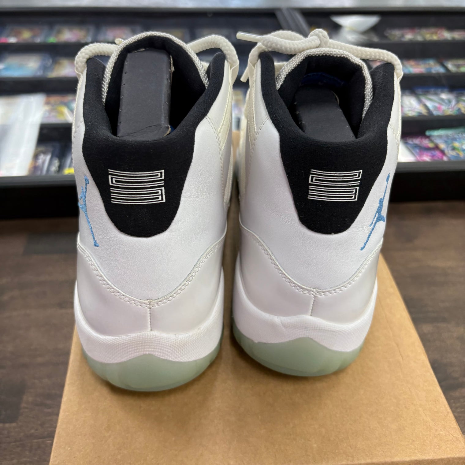 Legend Blue Jordan 11 (2014) (USED, No Box)