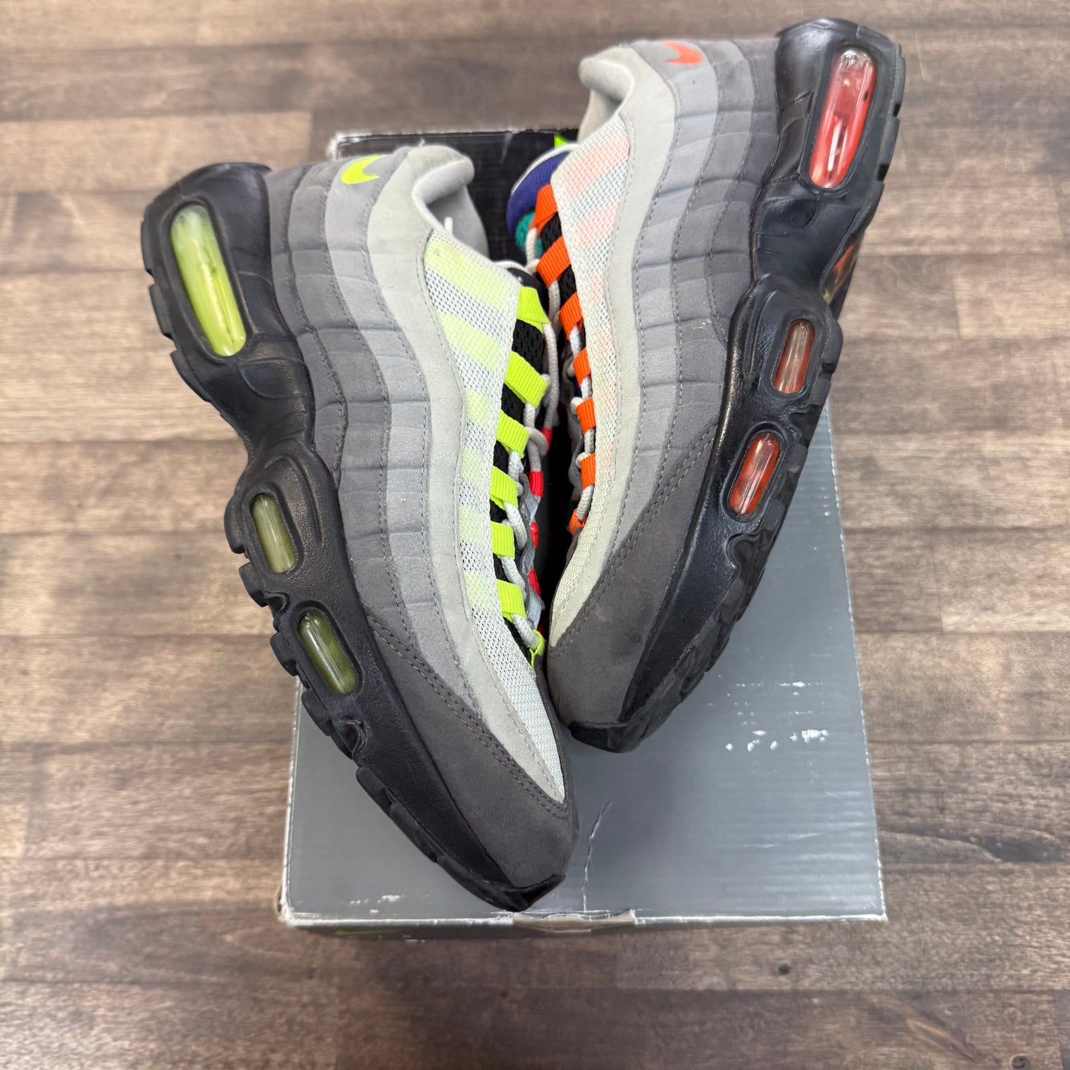 What the Air Max Nike Air Max 95 (USED)