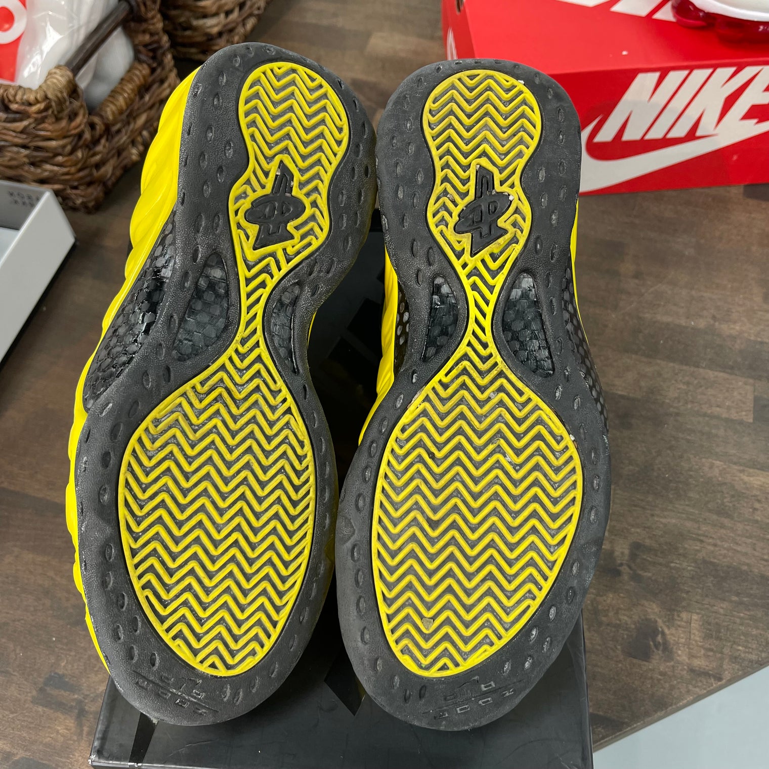 Wu Tang Opti Yellow Foamposite One (USED)