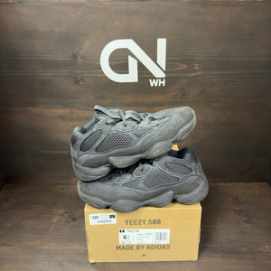 adidas Yeezy 500 Utility Black Size 6.5 (Pre-Owned)