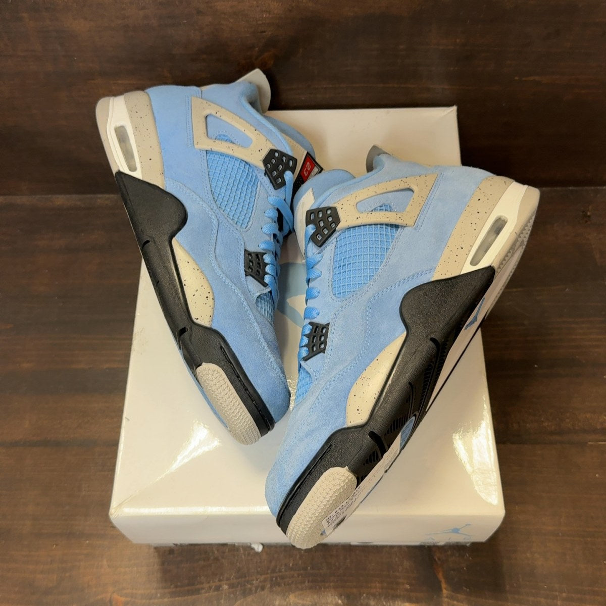 Jordan 4 Retro University Blue - Image 2