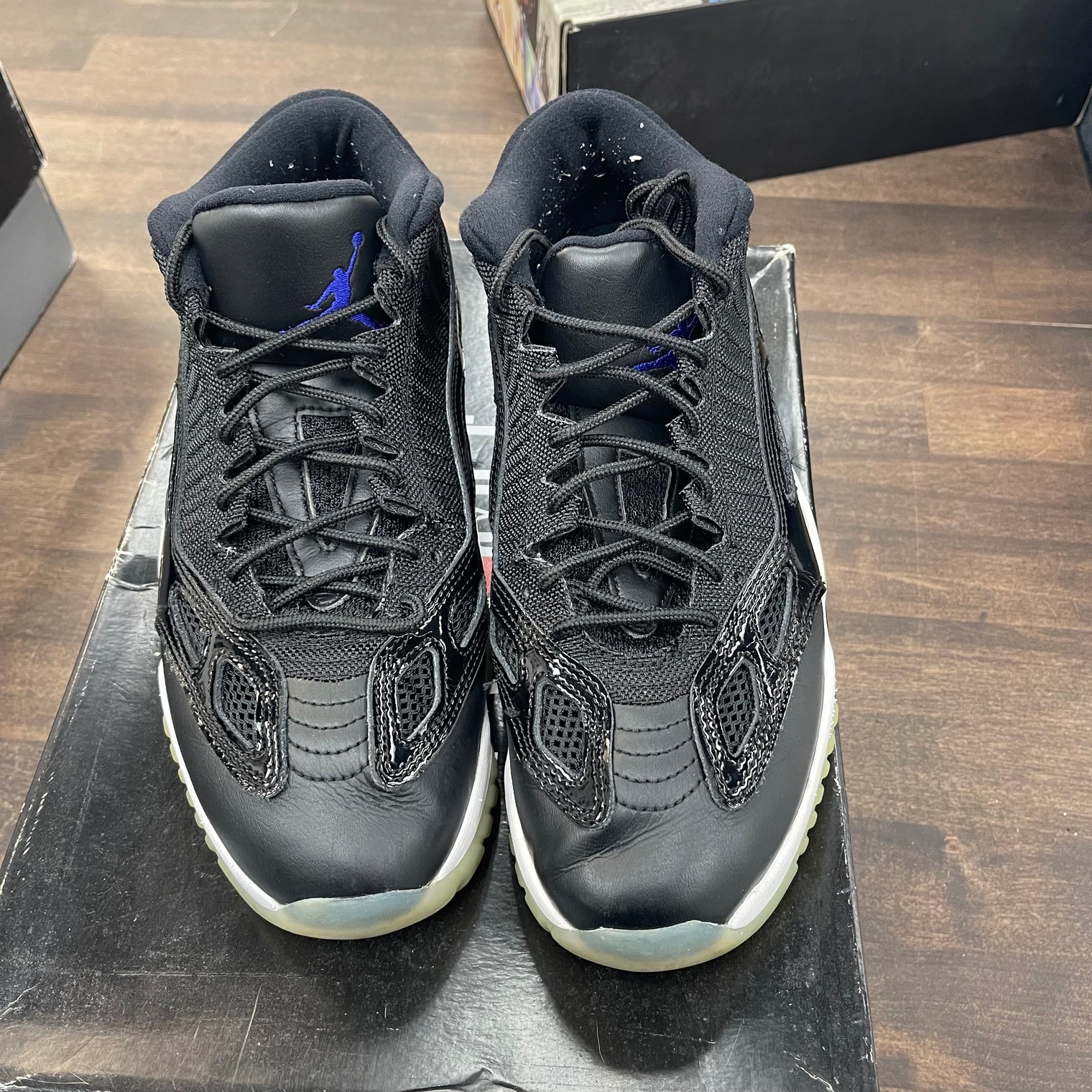 Space Jam Jordan 11 Low IE (USED)
