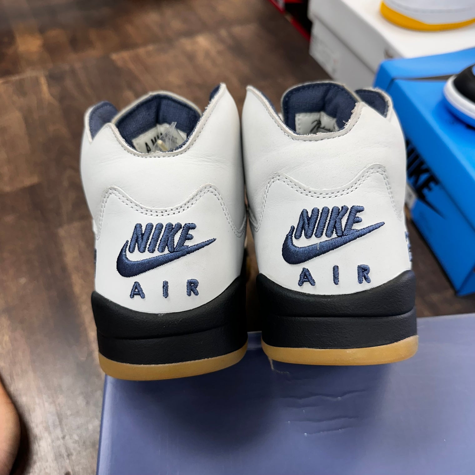 (W) Dawn A Ma Maniere Jordan 5 (USED)