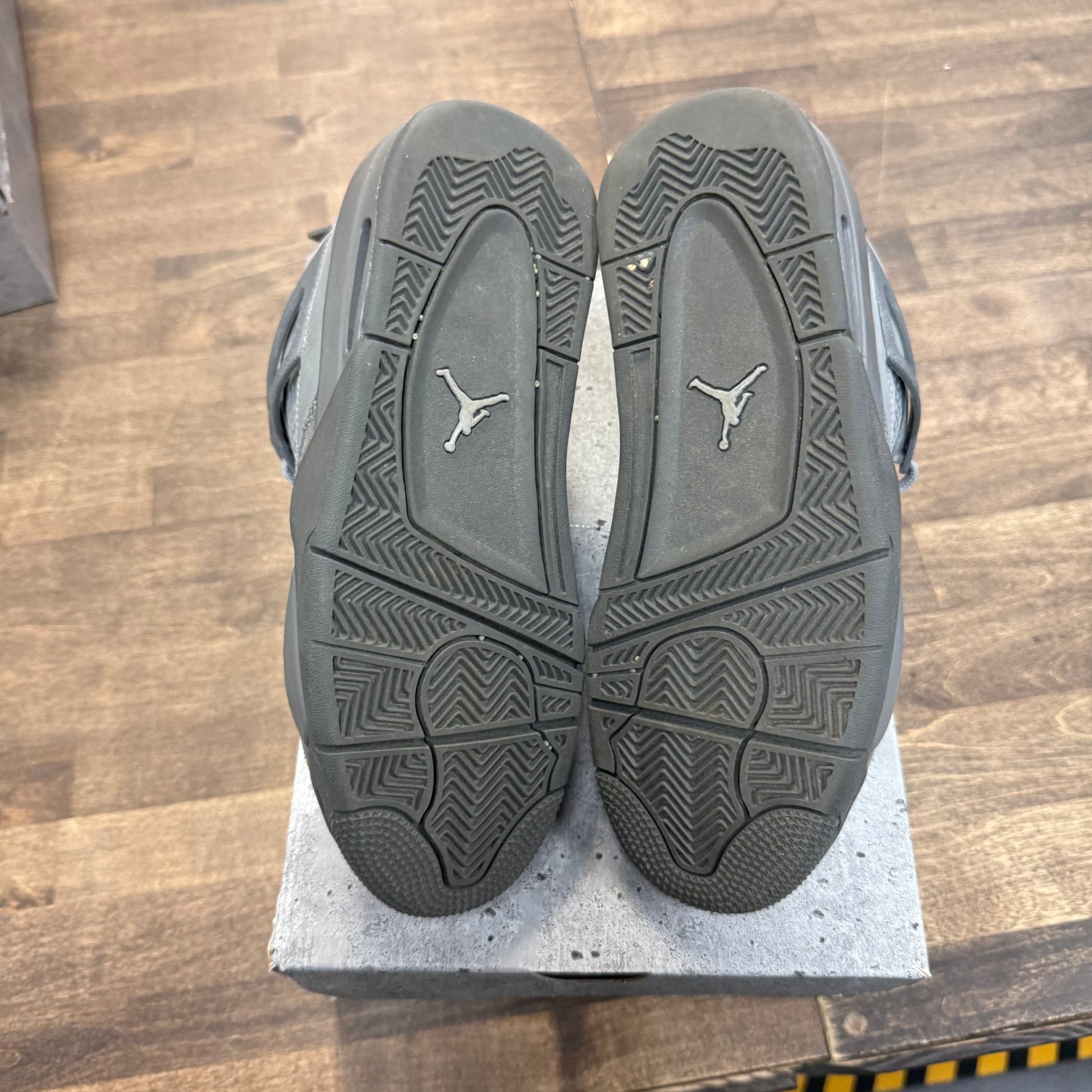 Wet Cement Jordan 4 Retro SE (GS) (USED)