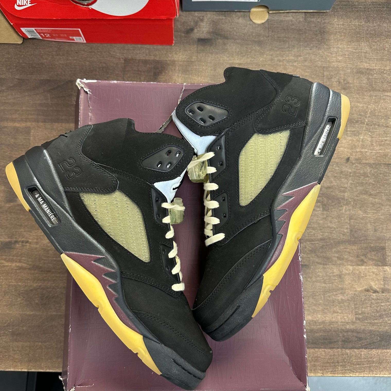 A Ma Maniere Dusk Jordan 5 (USED)