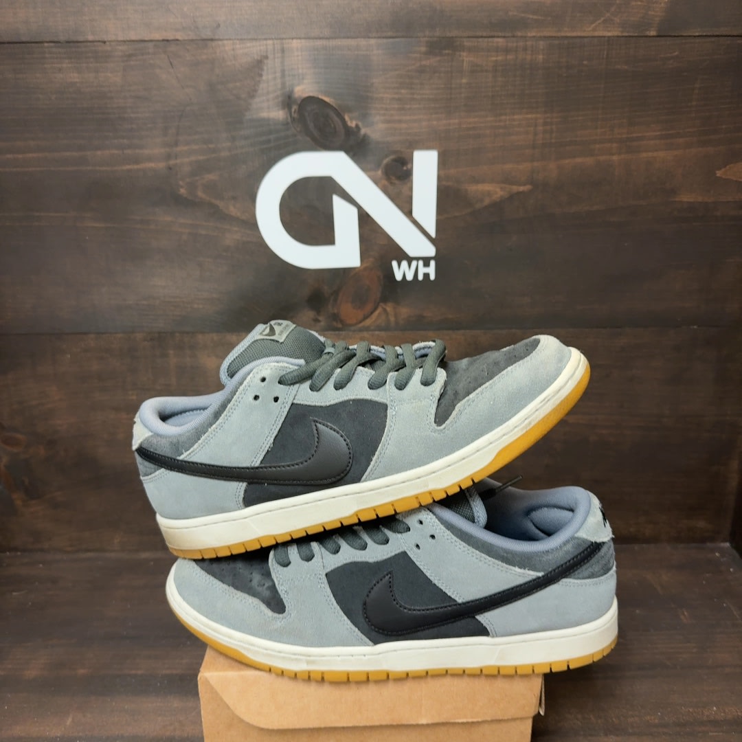 Nike SB Dunk Low Dark Smoke Grey Size 12 (Pre-Owned) - Image 1