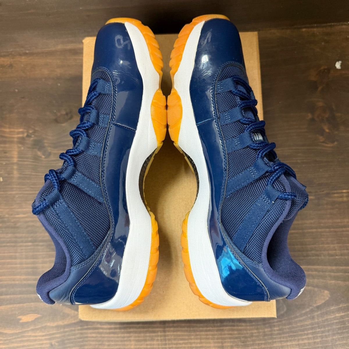 Jordan 11 Retro Low Midnight Navy Size 9.5 (Pre-Owned) - Image 5
